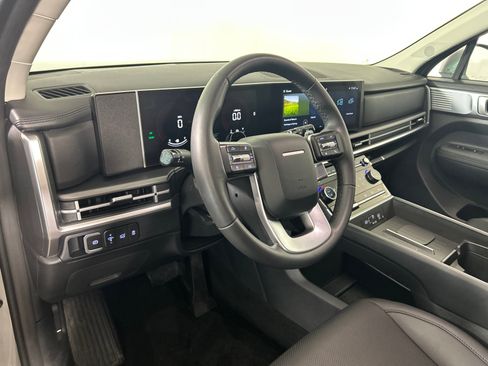 Used 2026 Hyundai Santa Fe SEL FWD image 12