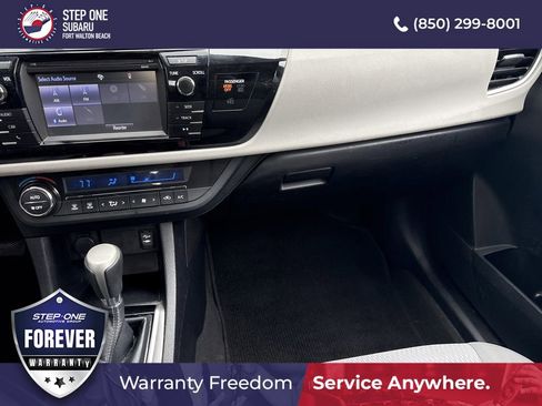 Used 2015 Toyota Corolla LE image 15