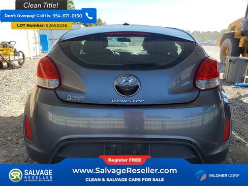 Used 2016 Hyundai Veloster FWD image 8
