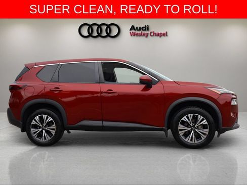 Used 2022 Nissan Rogue SV FWD image 6
