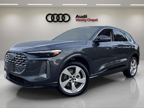 New 2025 Audi Q5 Premium Plus AWD/4WD image 1