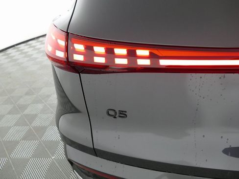 New 2025 Audi Q5 Premium Plus image 31
