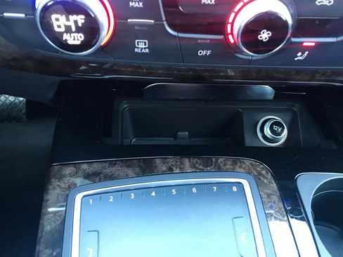 Used 2018 Audi Q7 3.0T Premium image 30