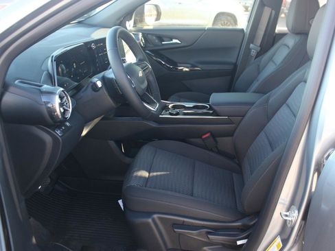 New 2026 Chevrolet Equinox LT image 11