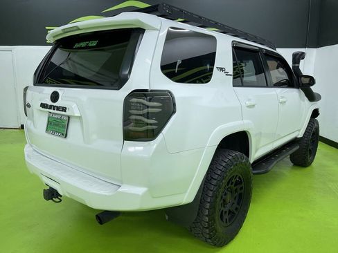 Used 2016 Toyota 4Runner SR5 image 10