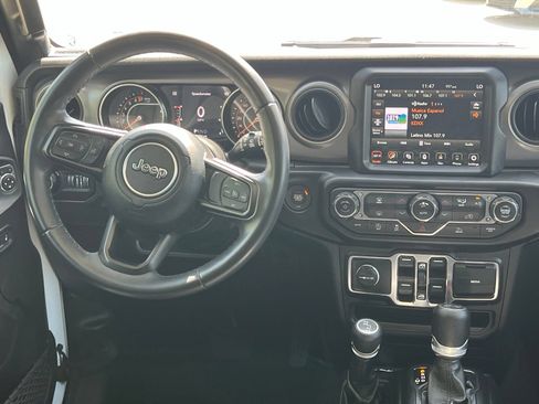 Used 2022 Jeep Wrangler Unlimited Sport AWD/4WD image 17