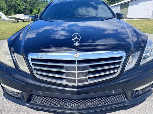 Used 2010 Mercedes-Benz E 63 AMG Sedan image 2