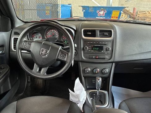 Used 2014 Dodge Avenger SE FWD image 7