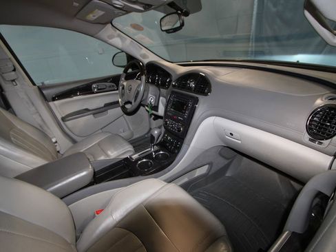 Used 2015 Buick Enclave Leather image 18