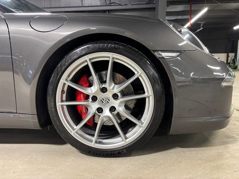 Used 2013 Porsche 911 Carrera S RWD image 3
