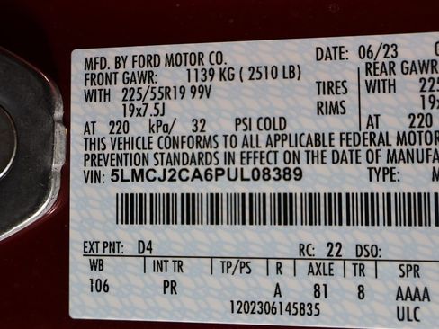 Used 2023 Lincoln Corsair Reserve w/ Equipment Group 201A image 12