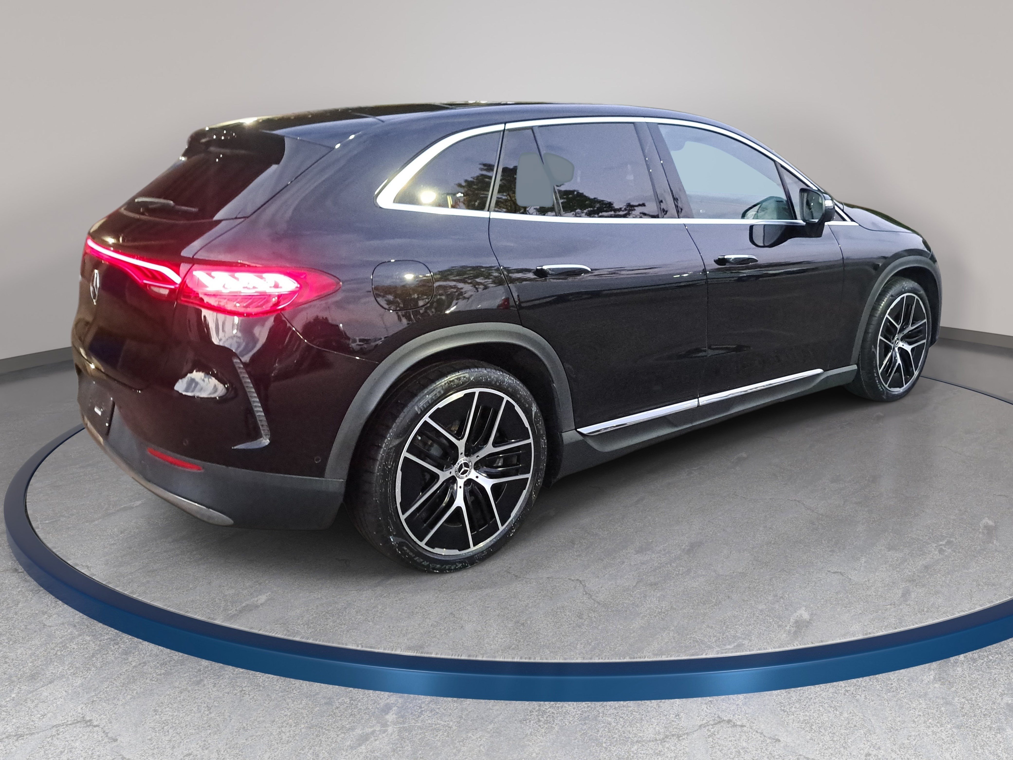 Used 2024 Mercedes-Benz EQE 350+ SUV image 6