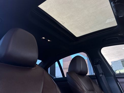 Used 2022 BMW 330i Sedan w/ Premium Package image 15