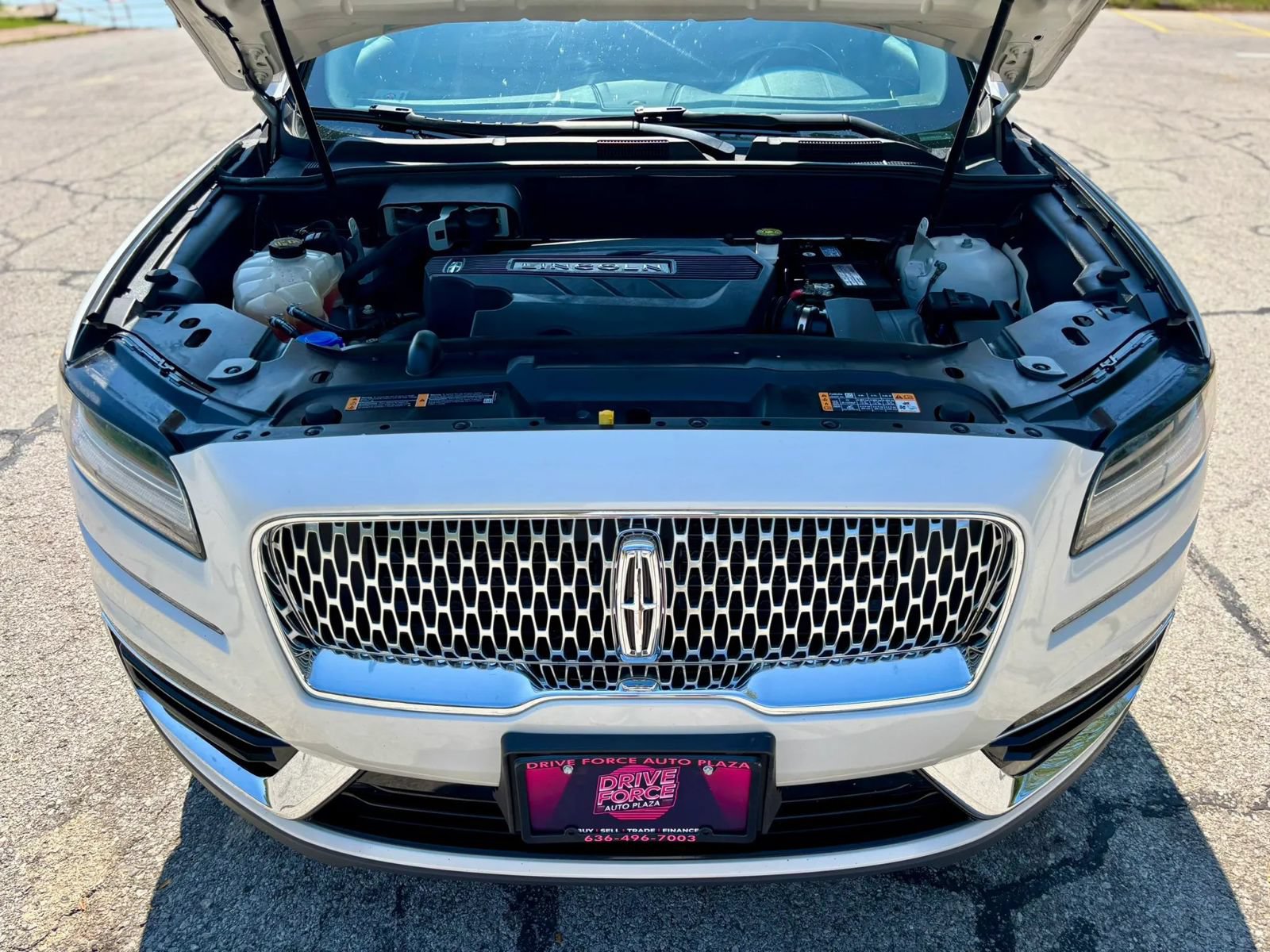 Used 2019 Lincoln Nautilus Reserve AWD/4WD image 15