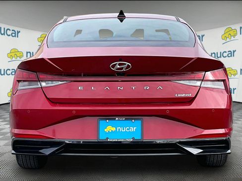 Used 2022 Hyundai Elantra Limited image 5