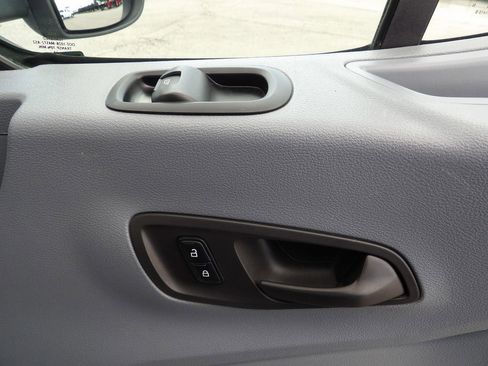 Used 2019 Ford Transit 250 138 image 26