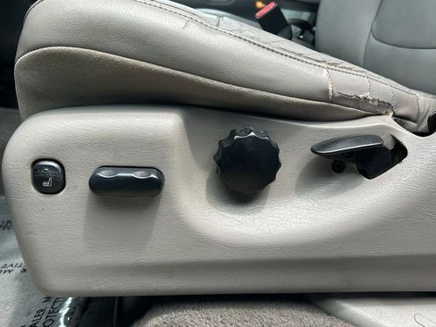 Used 2002 Ford F150 Lariat AWD/4WD image 17