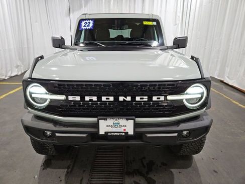 Used 2022 Ford Bronco Wildtrak image 7