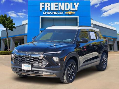 Used 2025 Chevrolet TrailBlazer ACTIV w/ Convenience Package image 3