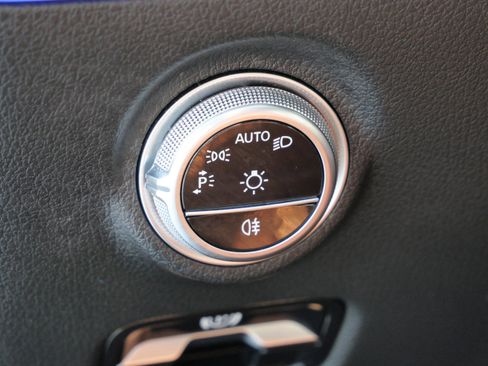 Used 2022 Mercedes-Benz C 300 4MATIC Sedan image 21