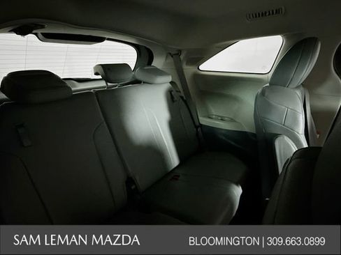 Used 2021 Toyota Sienna XLE w/ XLE Plus Package image 28