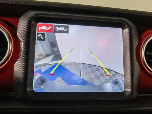 Used 2021 Jeep Gladiator Rubicon AWD/4WD image 24