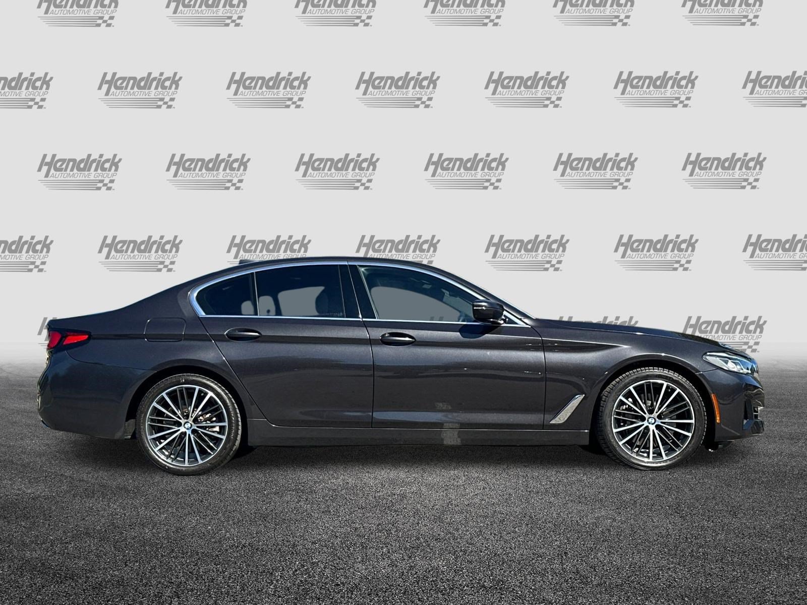 Certified 2023 BMW 540i w/ Premium Package RWD image 3