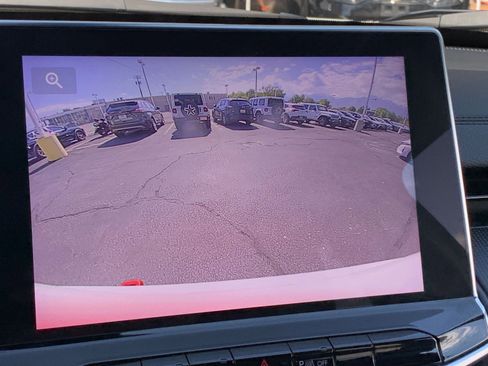 Used 2025 Jeep Compass Trailhawk image 17