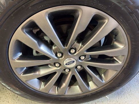 Used 2020 Ford Expedition Limited RWD image 35