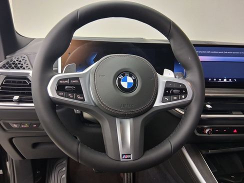 New 2026 BMW X5 xDrive40i w/ M Sport Package AWD/4WD image 15