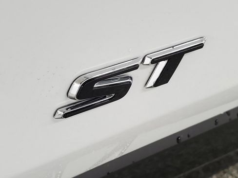 New 2026 Buick Encore GX Sport Touring image 25