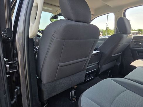 Used 2023 RAM 1500 Classic SLT AWD/4WD image 15