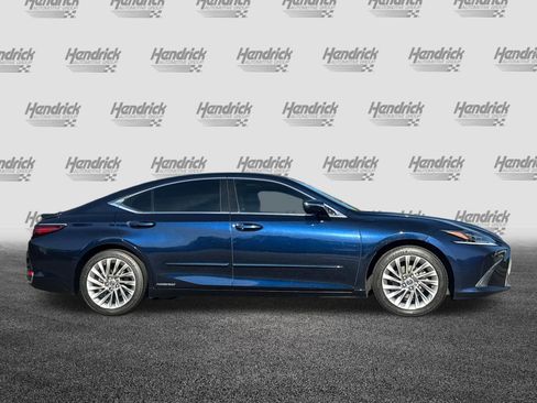 Certified 2021 Lexus ES 300h w/ Accessory Package image 3