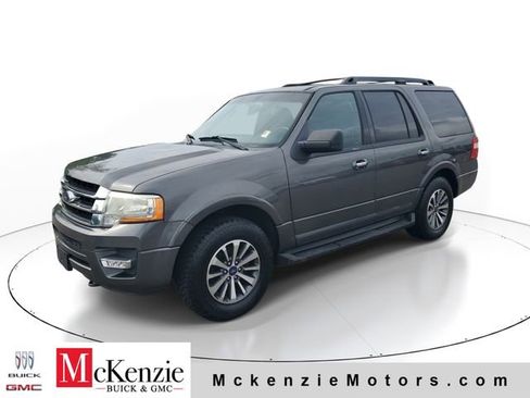 Used 2017 Ford Expedition XLT AWD/4WD image 3
