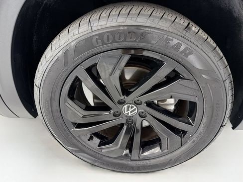 Used 2023 Volkswagen Atlas SE w/ Panoramic Sunroof Package FWD image 31