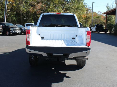Used 2022 Ford F250 XL w/ Power Equipment Group image 14