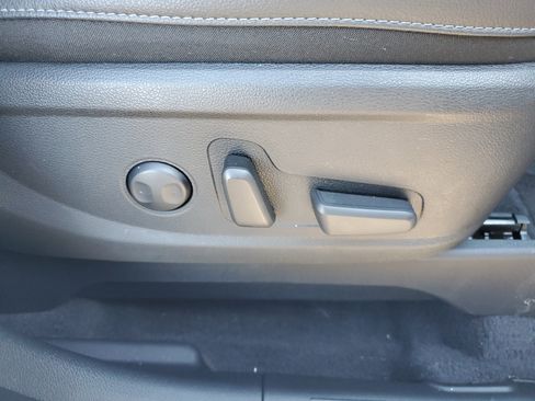 Certified 2025 Kia Telluride EX X-Pro image 8