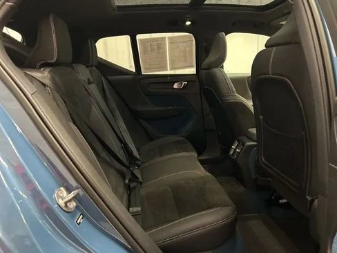 Used 2023 Volvo XC40 Recharge Ultimate w/ Protection Package Premier AWD/4WD image 24