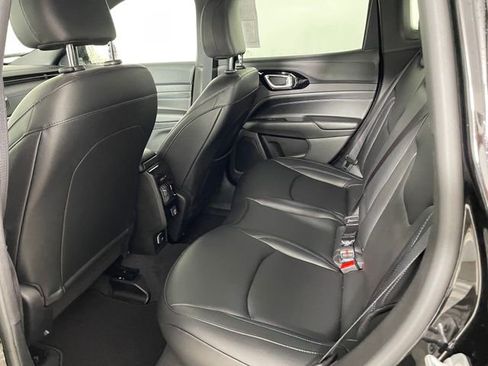 New 2026 Jeep Compass Limited w/ Sun, Sound & Navigation Group image 4