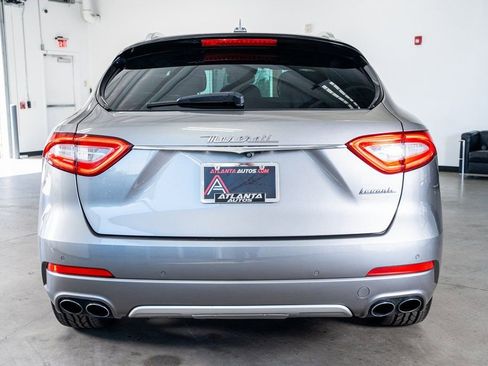 Used 2017 Maserati Levante w/ Luxury Package image 7