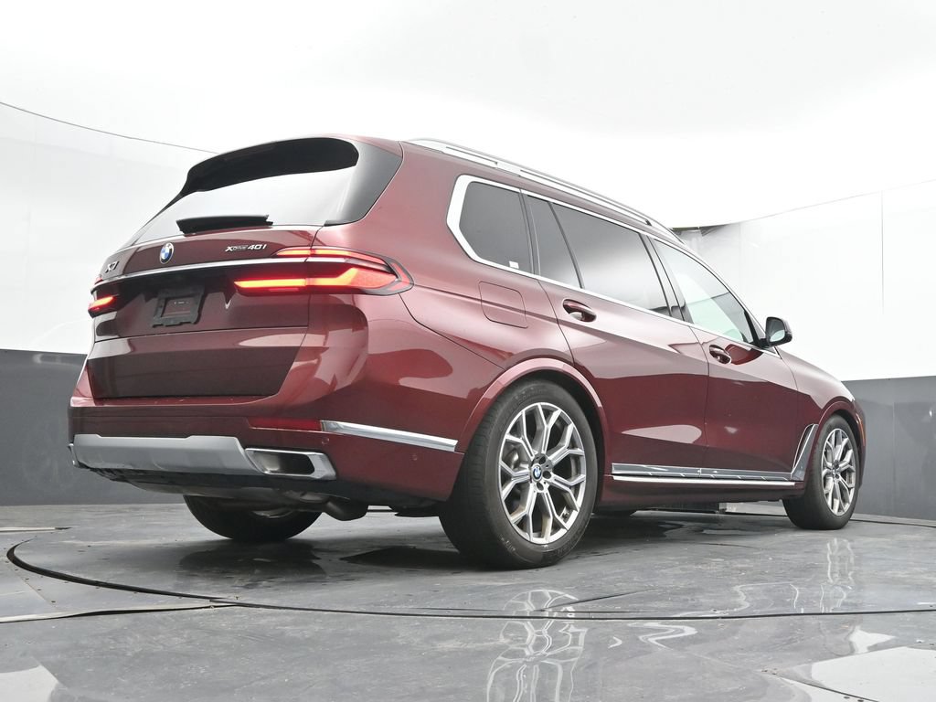 Used 2025 BMW X7 xDrive40i AWD/4WD image 29