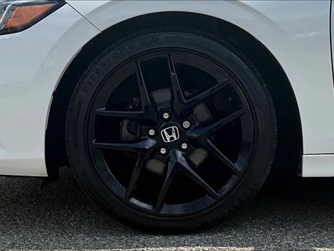 Used 2023 Honda Civic Sport image 8