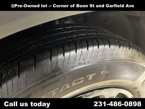 Used 2022 Ford Escape SE w/ Convenience Package image 11