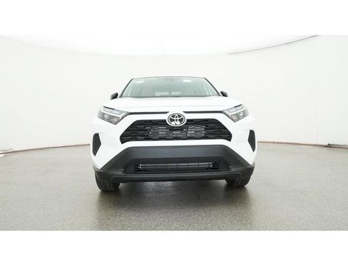 Used 2025 Toyota RAV4 LE FWD image 36