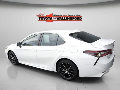 Certified 2023 Toyota Camry SE FWD image 6