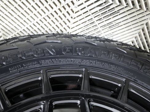 Used 2025 Lexus GX 550 image 54