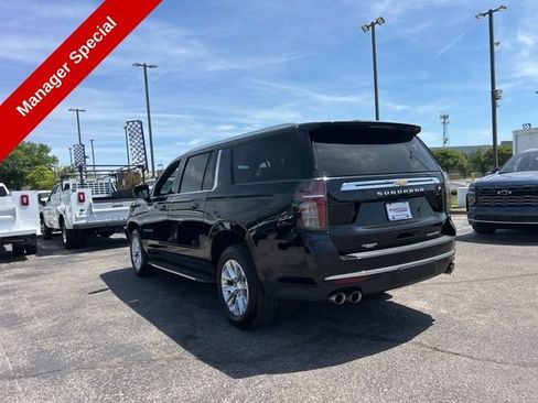 Used 2024 Chevrolet Suburban Premier AWD/4WD image 5