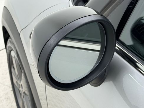 Used 2023 MINI Cooper 4-Door Hardtop image 24