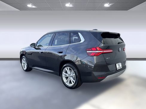 Used 2025 BMW X3 xDrive30i w/ Convenience Package image 3