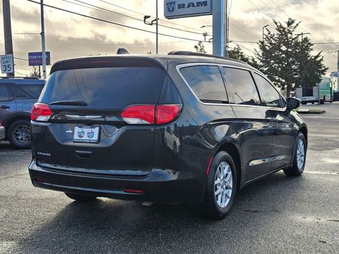 Used 2021 Chrysler Voyager Lxi image 8
